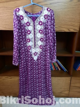 Single embroidered kameez